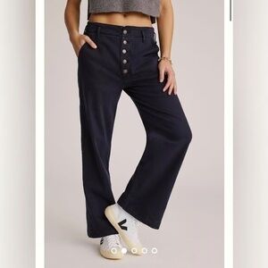 Pilcro Women’s Navy Blue Slouchy Chinos